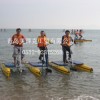 最受欢迎的水上项目-美湃克三人水上自行车