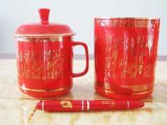 中国红瓷办公三件套
