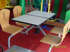 供应北海餐桌、北海幼儿园餐桌、学校餐桌、快餐店餐桌