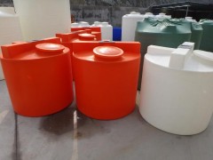 供应3吨水处理加药桶，污水处理加药搅拌桶，环保加药桶