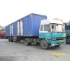 青岛邦德集装箱车队拥有8部解放牌卡车专业集装箱运输危险品