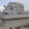 石雕大象象征吉祥