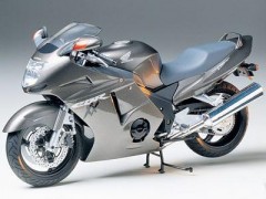 本田急速摩托车赛车CBR1100XX（超级黑鸟）