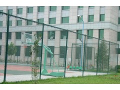 内蒙赤峰体育场围网 新疆篮球场围网 山东德州网球场隔离网