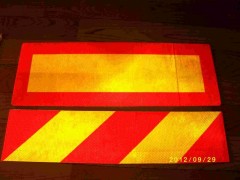 车尾反光标识 车尾红黄反光标识板