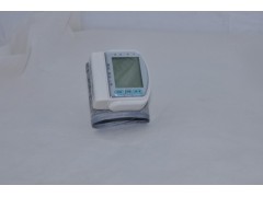 长坤电子血压计家用健康用品老年人保健产品CK-102