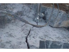 临汾厂房修建地基岩石静态爆破分裂设备-液压石头劈裂器