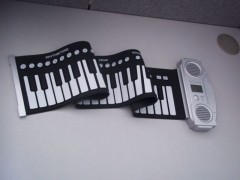 博锐61键手卷钢琴/折叠便携式钢琴儿童专用学习版厂家批发