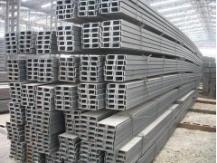 槽钢出口天津地区厂家一级代理商并有大量镀锌槽钢销售