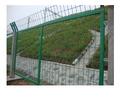 厂家直销框架护栏网 / 公路、铁路护栏网 高速路防护围栏网