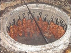 哪里教馕坑烤肉正宗烤全羊培训传授新疆馕坑烤肉技术培训