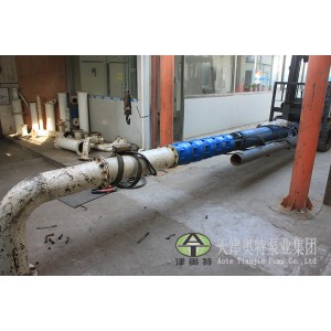 110方流量深井潜水泵价格_QJ型机井抽水灌溉潜水泵
