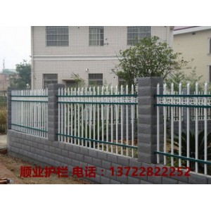 锌钢护栏现货，围墙铁艺栅栏，院墙围墙栏杆，工厂学校围栏