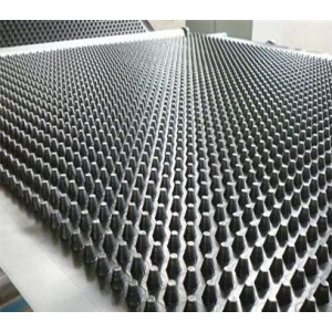 广东绿泰塑料排水板&绿化排水板供应商