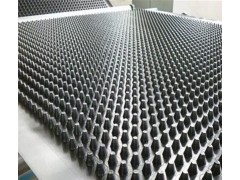 厂家供应车库顶部排水板/地下室排水板专业生产图1