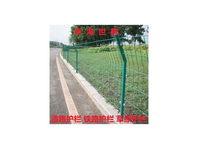 青海河道护栏网 铁路护栏网 双边丝护栏网多少钱一米