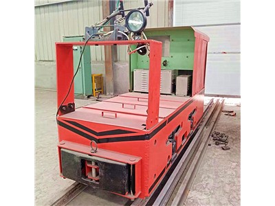 山西吕梁矿用3吨架线式电机车实时操作蓄电池电机车配件