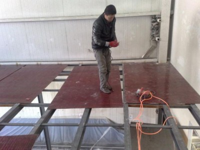 北京钢结构二层阁楼楼梯制作底商隔层改造