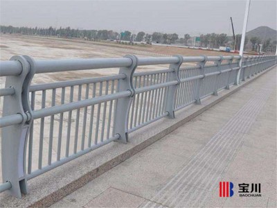 四川桥梁防撞护栏扶手，公路道路人行道栏杆，宝川