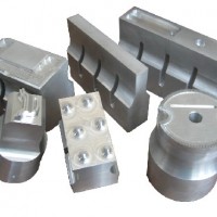 四川热板式塑胶焊接机模具，超声波塑胶焊接模具制造