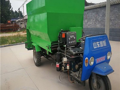 牛羊猪养殖场自动撒料车  省时省力投牛草喂料车图1