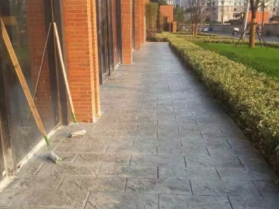 安徽马鞍山压花地坪厂家直供 专业施工 江苏撰石景观图1