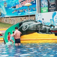 广州潮流水上乐园设备厂家提供儿童设备鳄鱼滑梯
