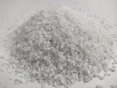 厂家供应 0.5-1mm 高白石英砂颗粒