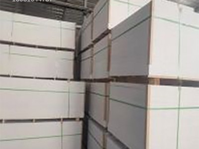 瀘州硅酸鈣板可以作為基板加工作為裝飾建材也可以直接用于工裝
