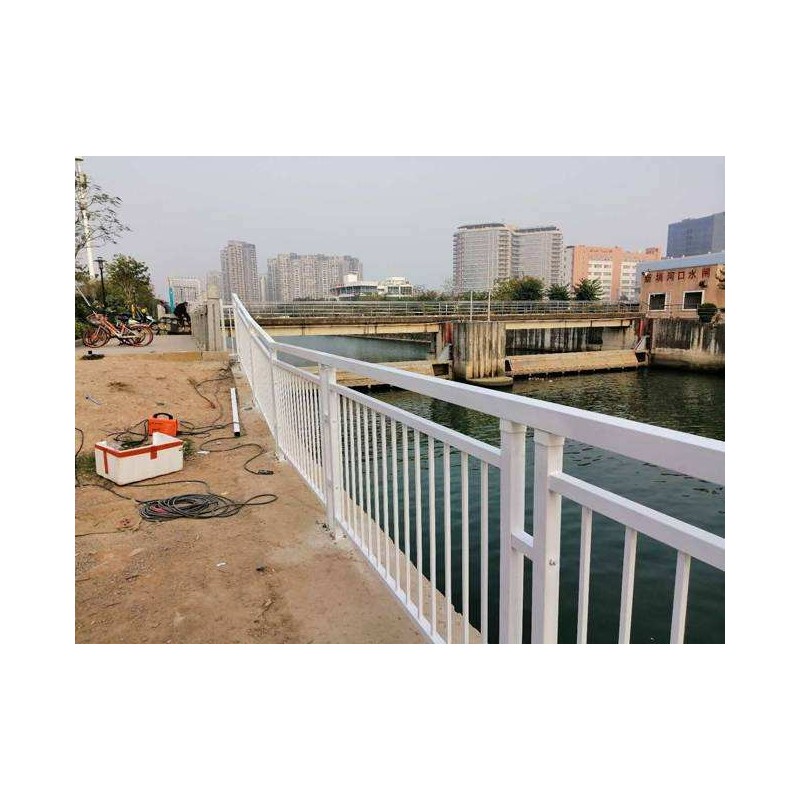 深圳惠州道路甲型护栏路中港式分隔栏厂家现货直供