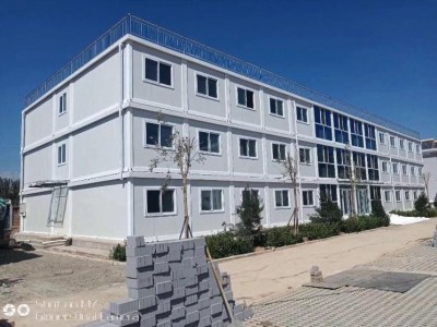 海东单层住人活动房供应 平安多层彩钢板房出租 精选厂家图1