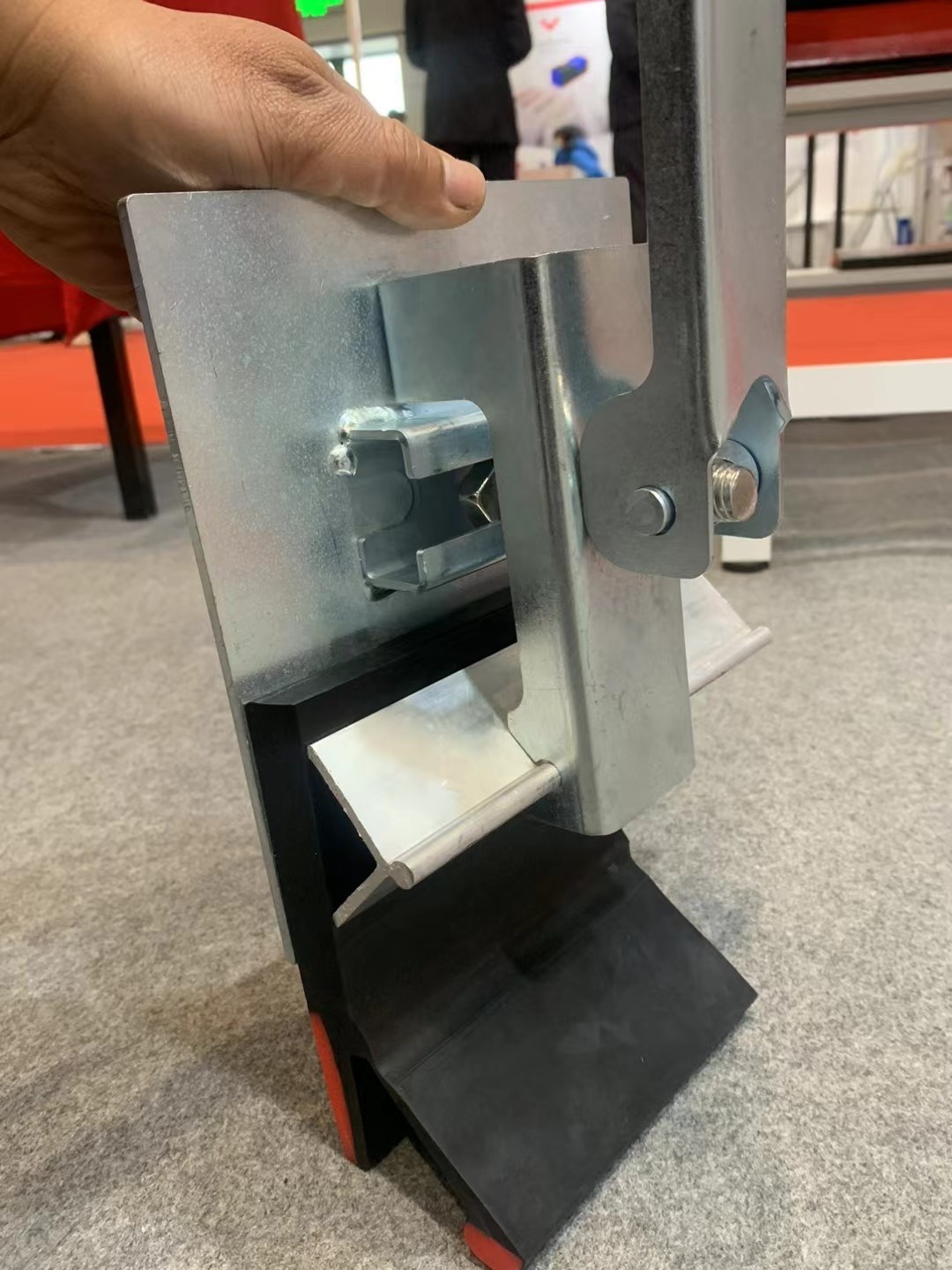 矿用Y型防溢裙板 耐磨聚氨酯挡煤皮子 导料槽防溢密封裙板定制图8